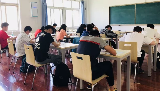 力迈中美国际学校