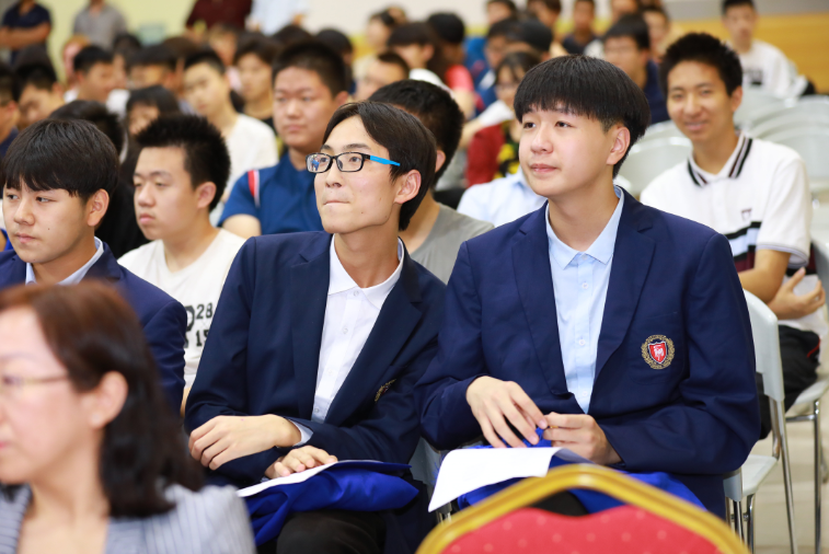 ​申请美国顶尖大学，非但不“宽”，反而“严”得老火(图1)