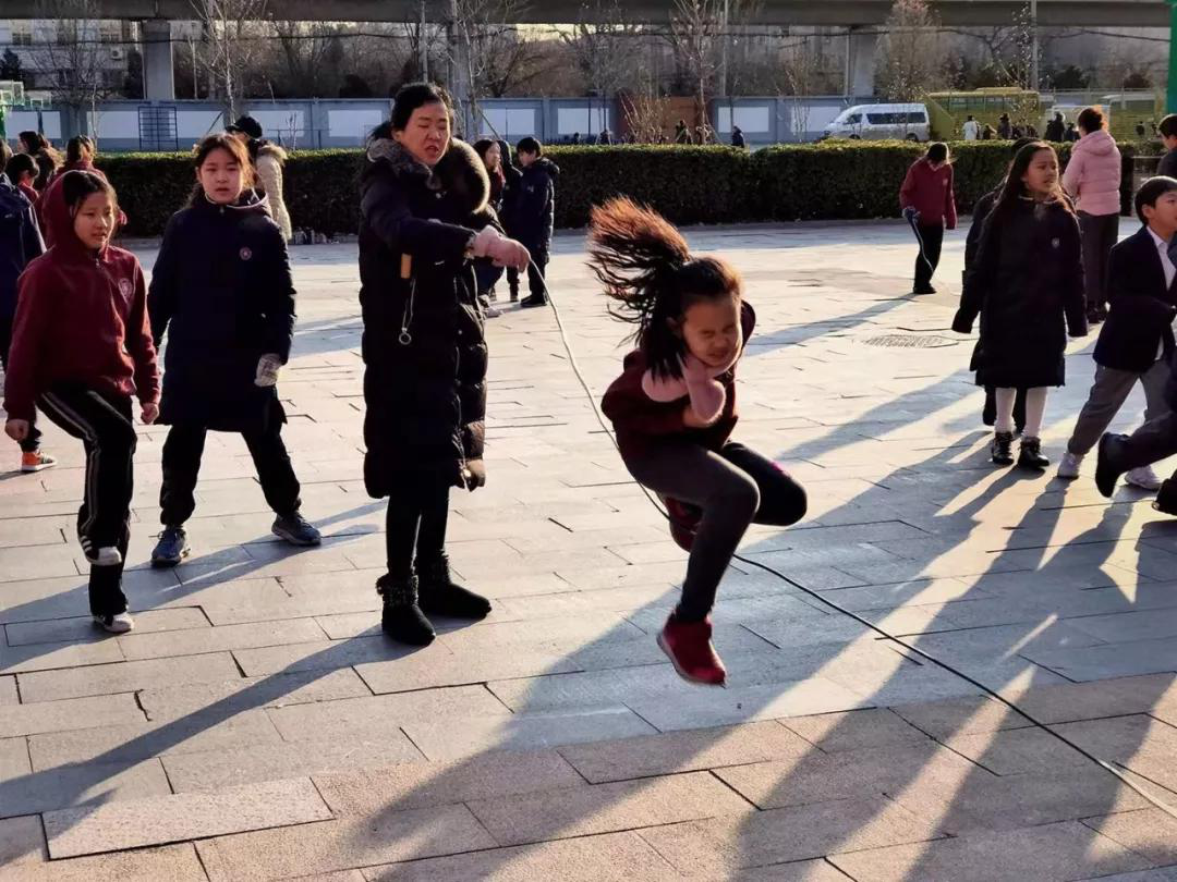 学得快乐，玩得开心/力迈中美国际学校课间操之跳绳比赛(图2)