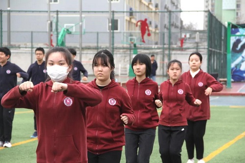 靠近阳光，成为更好的自己 | 力迈中美学校中小学生广播操大赛(图6)